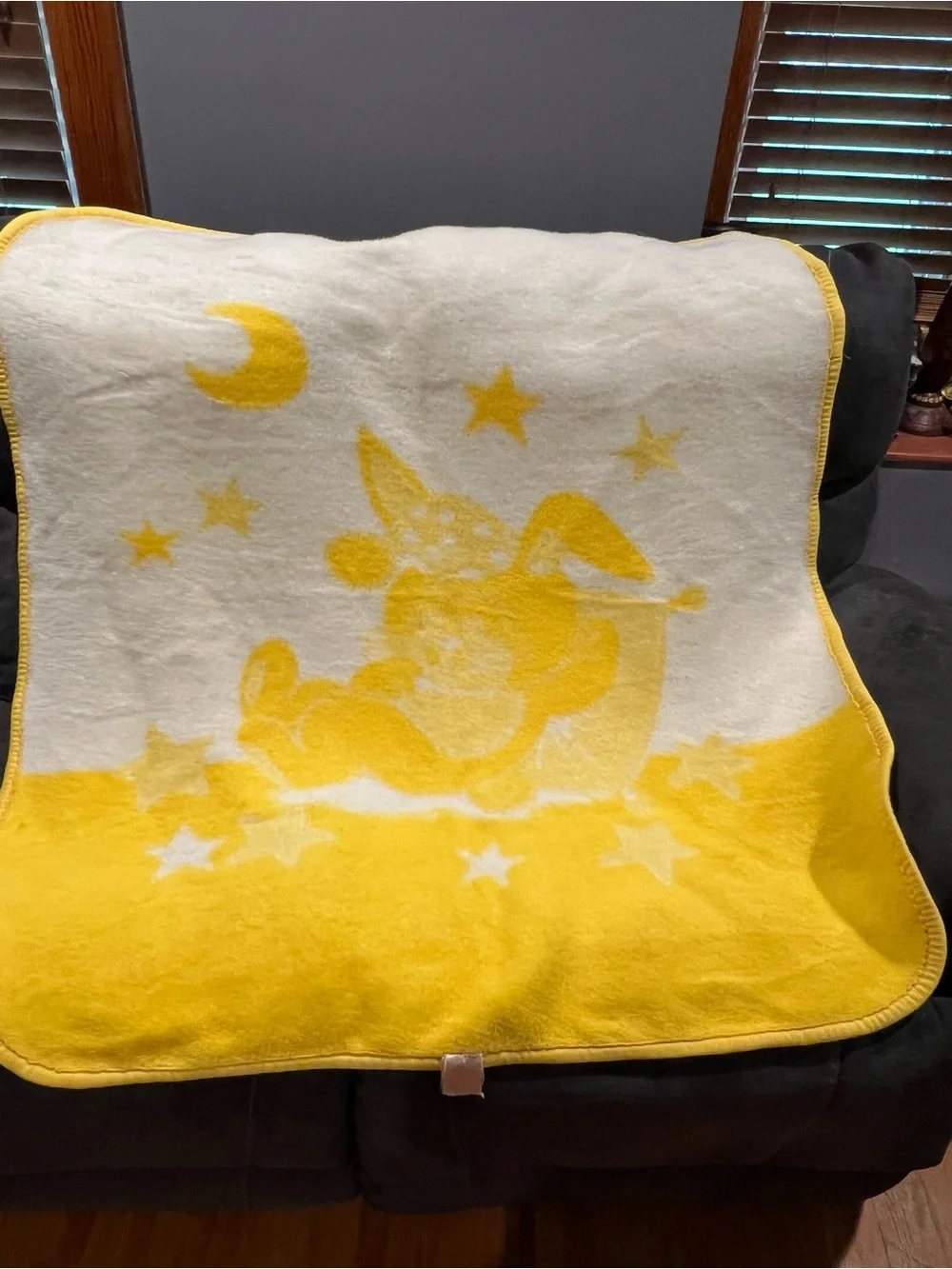 Vtg. Yellow and White Bunny Moon Plush Blanket